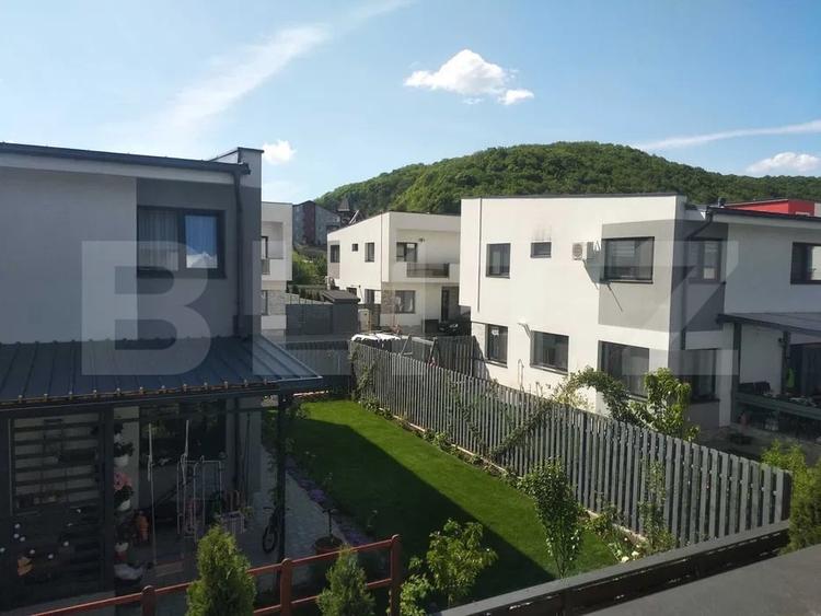 Casă individuală cu 4 camere cu Teren 250 Mp în Florești