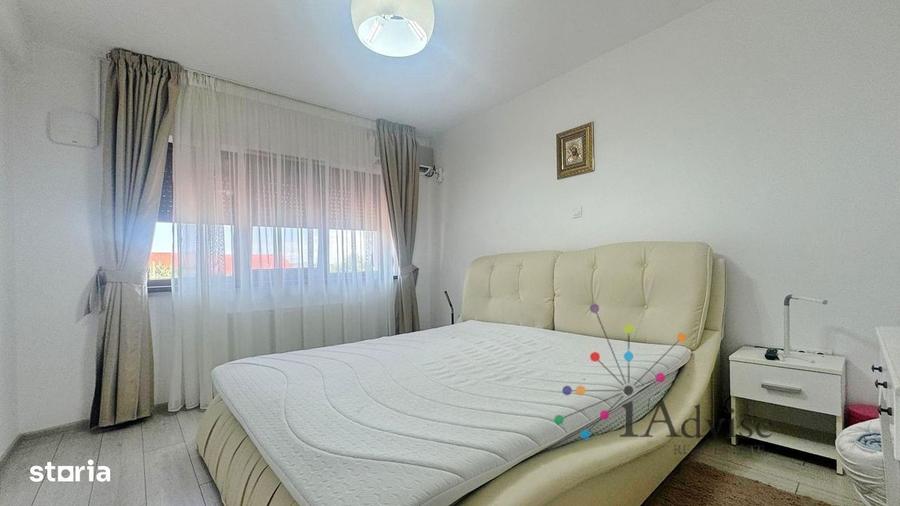 Casă cu 3 camere în Sânpetru