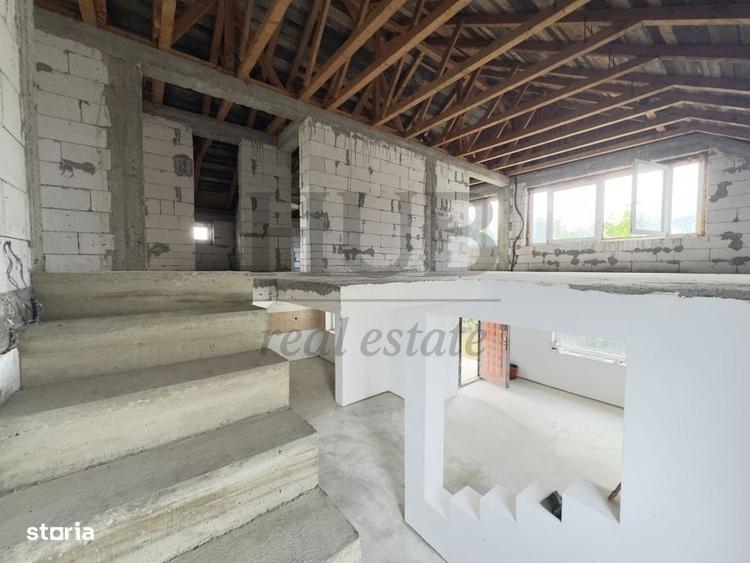 Casă cu 4 camere în Șerbești