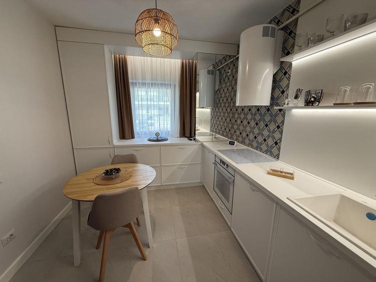 Apartament cu 2 camere decomandat, mobilat în Mihai Viteazul