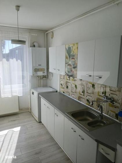 Apartament cu 2 camere 52 mp. semidecomandat, cu loc de parcare - 2