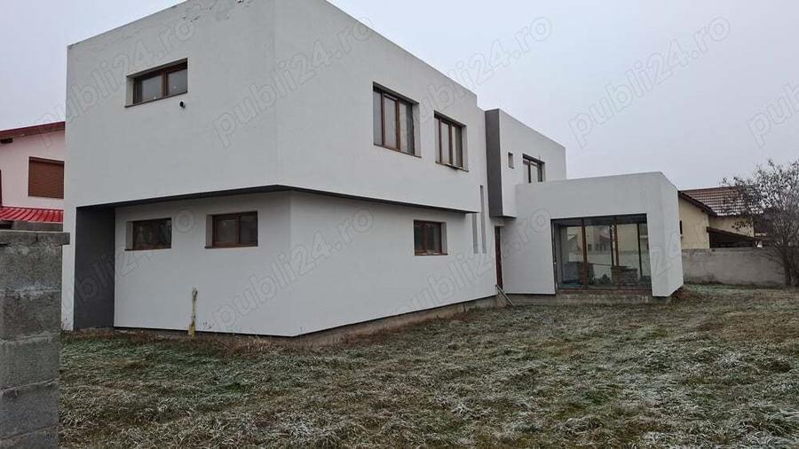 Vand vila la gri pe 2 nivele Vladimirescu Via Carmina. - 1