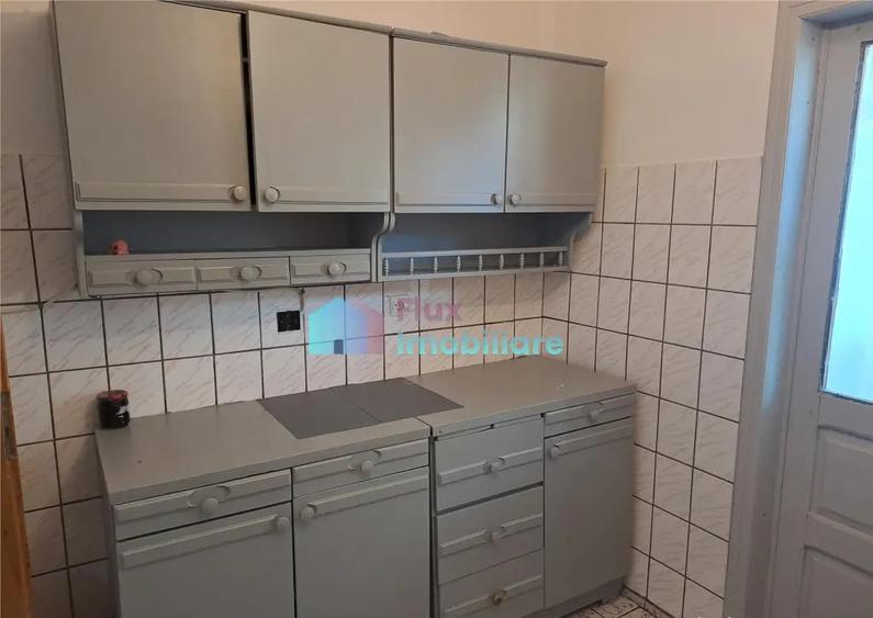 Apartament cu 3 camere etaj 2 Obcini zona Dany Gry - 8