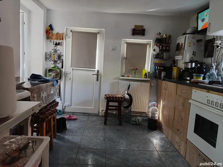Casa cu 3 camere ,bucatarie,baie situata la 8,5 km de Selgros Craiova - 5
