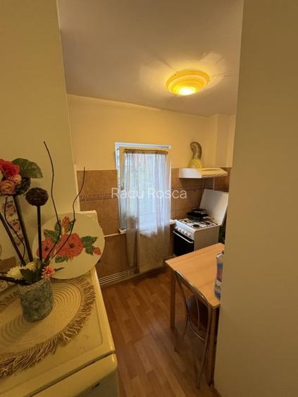 Garsoniera de vanzare langa arena mall