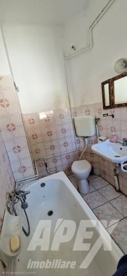 Apartament cu 2 camere semidecomandat în Unirii