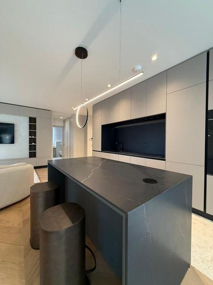 Apartament cu 4 camere în Iancu Nicolae