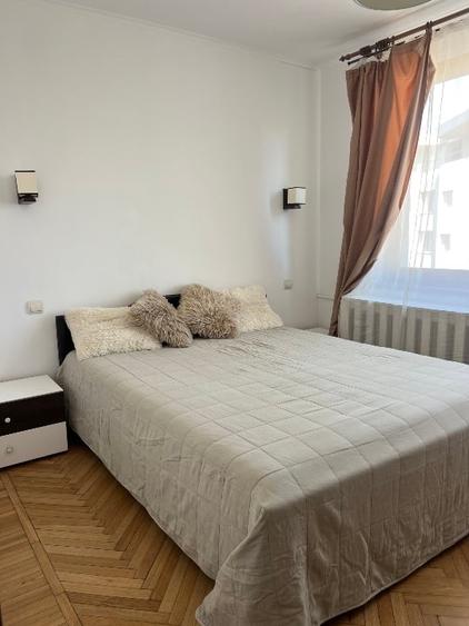 Apartament cu 2 camere semidecomandat, mobilat în Cișmigiu