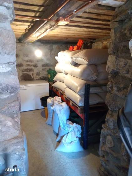 Proprietar, vand teren ?i gospodarie in comuna Arie?eni - 7,5euro/mp - 12