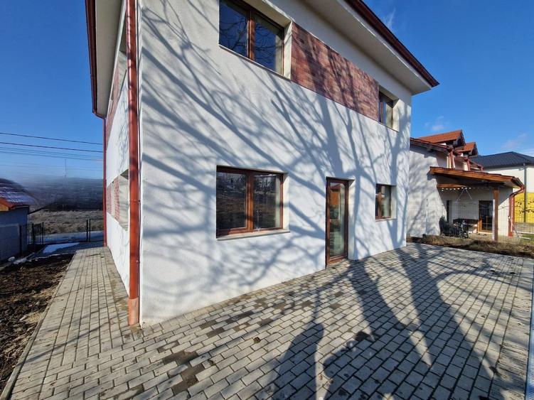 Casa individuala, teren 700 mp, semifinisata, Dezmir zona str Closca - 5