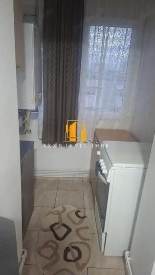 Garsoniera spa?ioasa de inchiriat Gavana 2 - 5