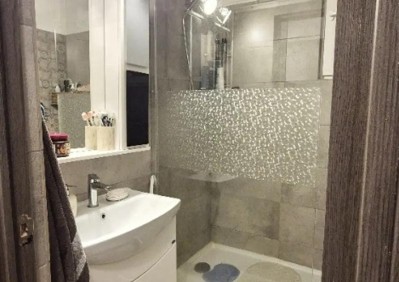 Apartament 3 camere, parter, 60 mp, Pia?a Sudului - 9