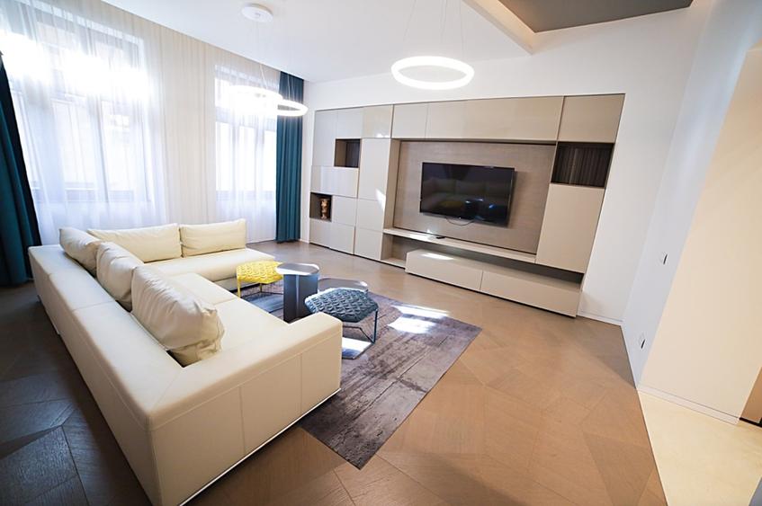 Apartament 3 camere de lux  Centru Istoric, 130mp, 2000Euro - 2