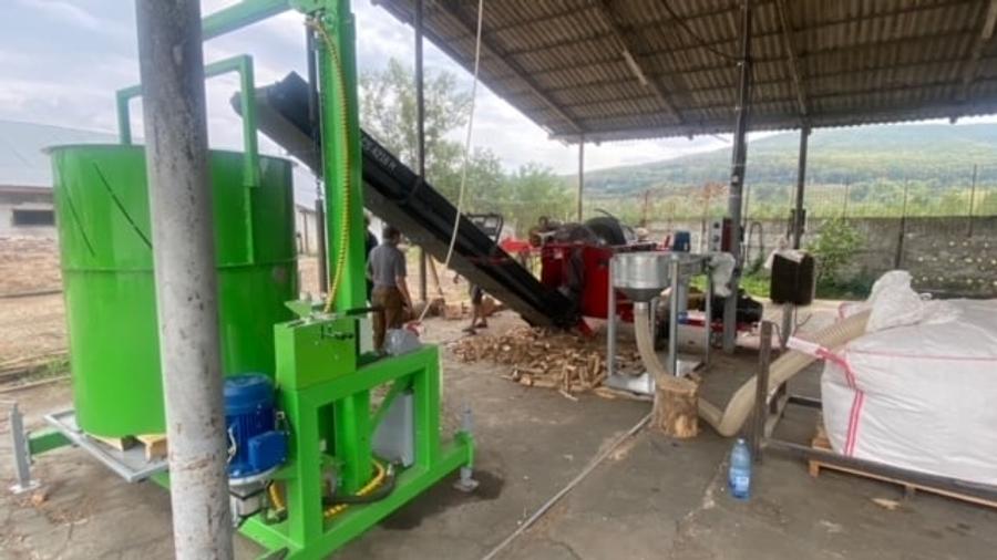 Fabrica de prelucrarea lemnului Valea Buzaului. - 17