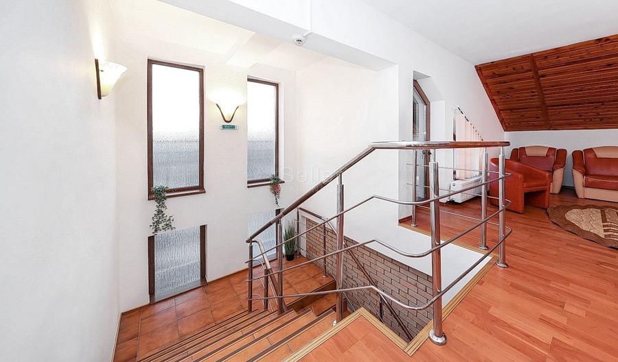 Proximitate fata de Castelul Bran - 17