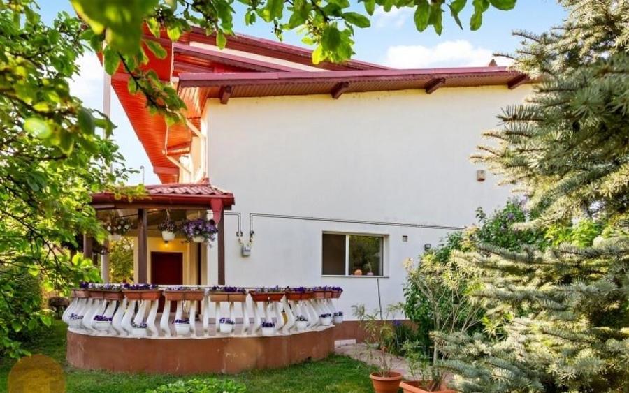 Vila de vanzare,7 camere,teren 1080mp,zona lacului Fundeni,600.000euro - 10