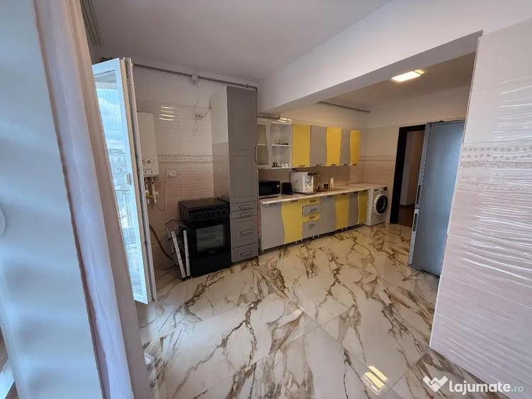 Proprietar ap 2 camere 90 mp Th Palady,loc parcare ?i 2 terase - 4