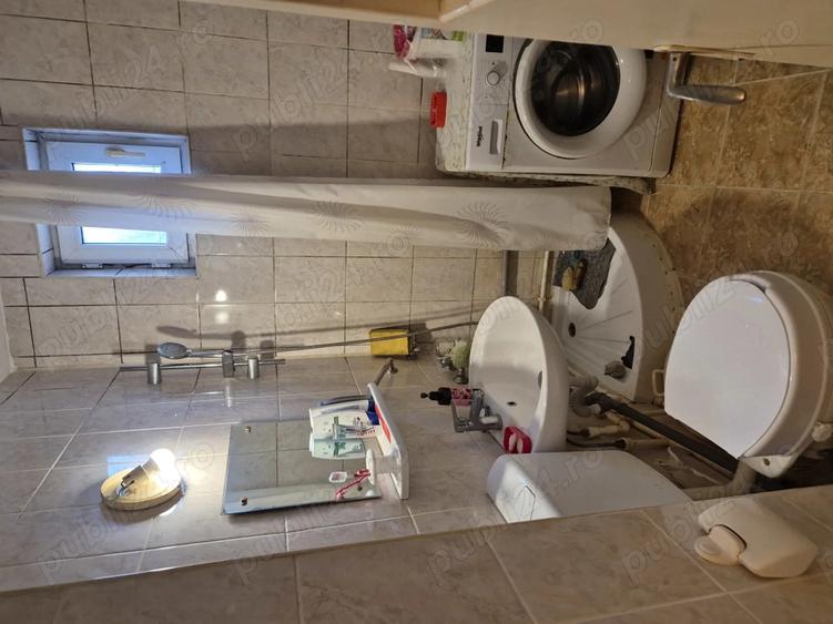 Vand apartament 3 camere ultracentral BdChimiei langa casa de cultura blocC3 centrala termica et.3 4 - 4