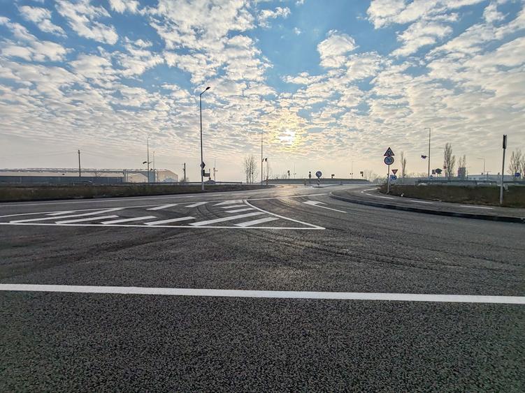 Vand 4250 mp teren intravilan Soseaua Borsului - 2