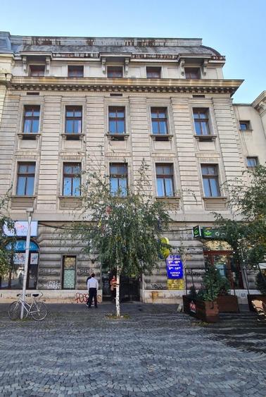 Spatiu Birou de Inchiriat  Metrou Universitate 29 MP Paza 24/7 - 2