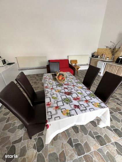 Spatiu comercial si locuin?a DE VANZARE, str. C.F.R - 5
