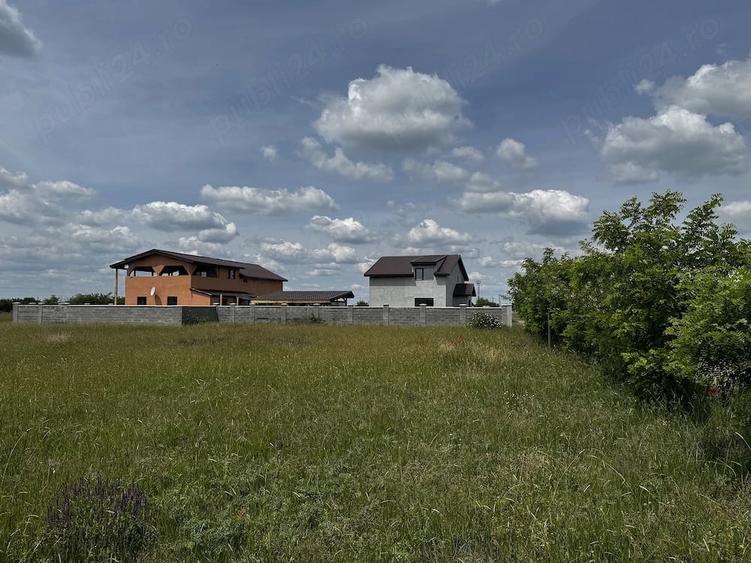 Teren de 516 mp, în Torontalului