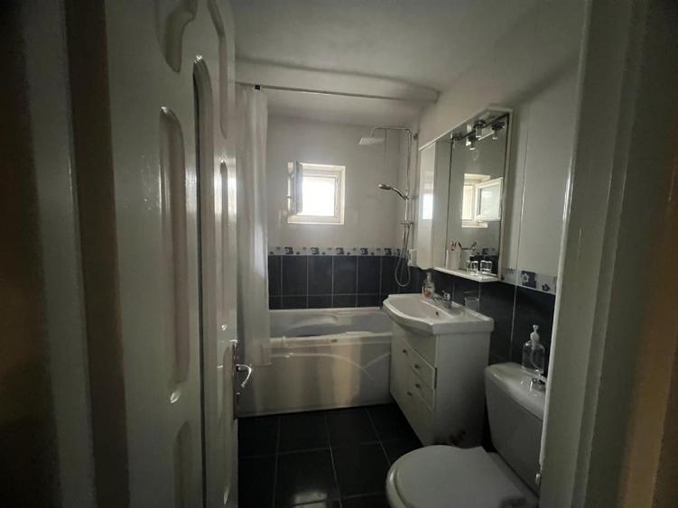 Vand apartament 3 camere - 72mp - 4