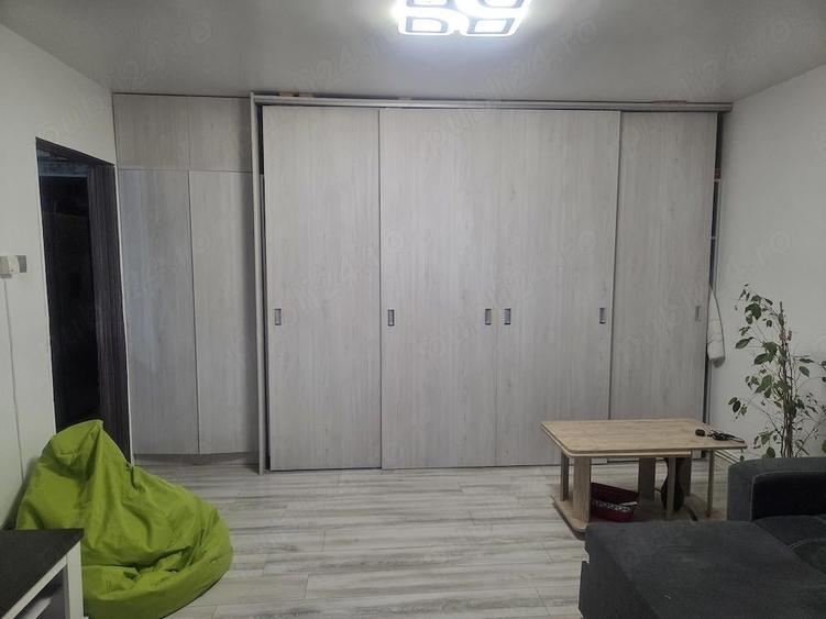 vand apartament decomandat 3 camere 68 mp - 6