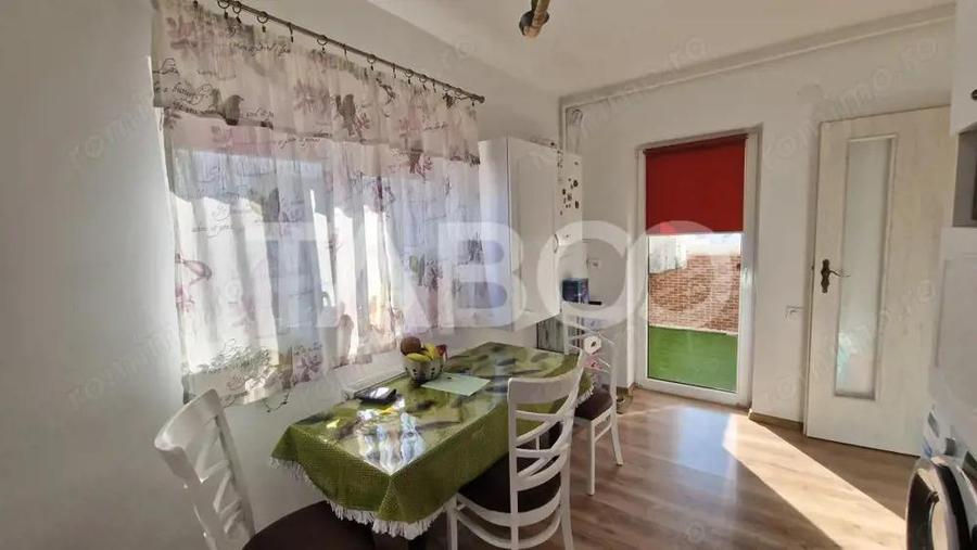 Apartament de vanzare 2 camere pod depozitare parcare si 2 balcoane - 8