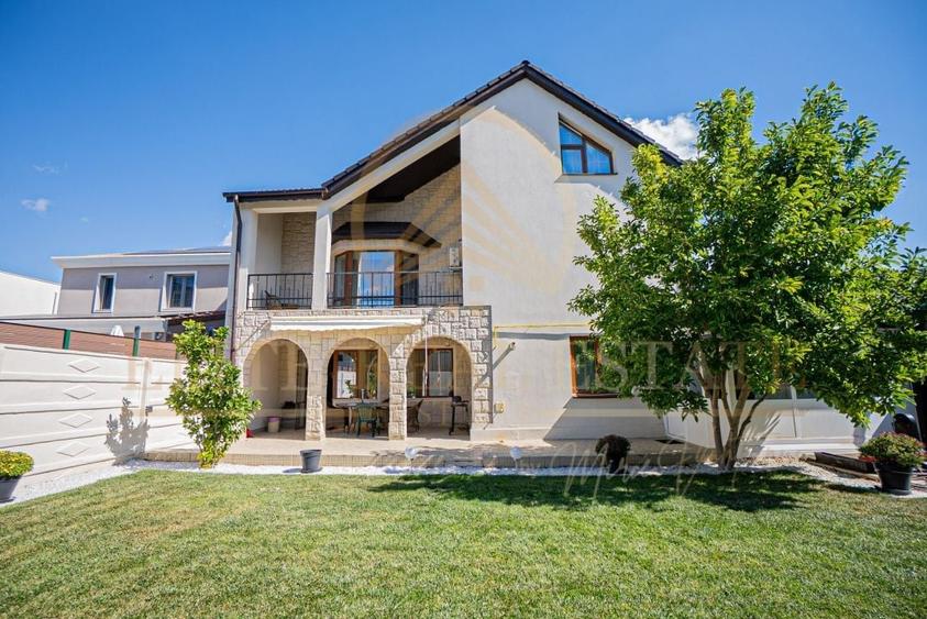 Ovidiu Sud - Zona premium - Vila impozanta, curte mare, garaj, terasa! - 3