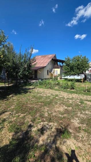 Casa de vanzare cu 3 camere - Zona Soarelui - 3