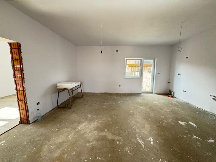 Duplex pe parter cu 3 camere 112.000 - 4