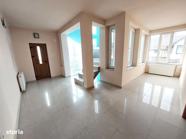 COMISION 0 Casa 300 mp ut. 361 mp teren, 5 camere, Targoviste, Micro 5 - 6