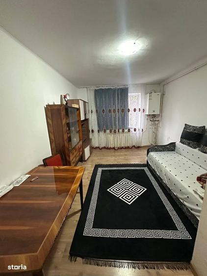 De vanzare garsoniera mobilata ?i utilata, etajul 1, zona Scolii nr.8 - 3