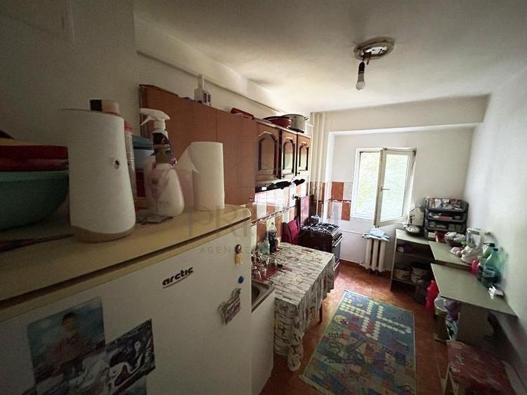 Dambovita - 3 camere - decomandat - ETAJ 1 - 6