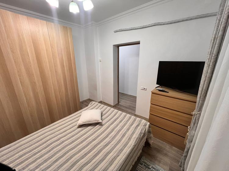 Garsoniera  Piata Domeni  Av Ion Marasecu - 5