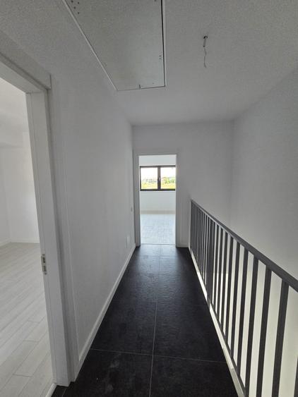 Vila tip duplex - 3 camere -2 bai - pod - incalzire in pardoseala-15 min de RATB - 6