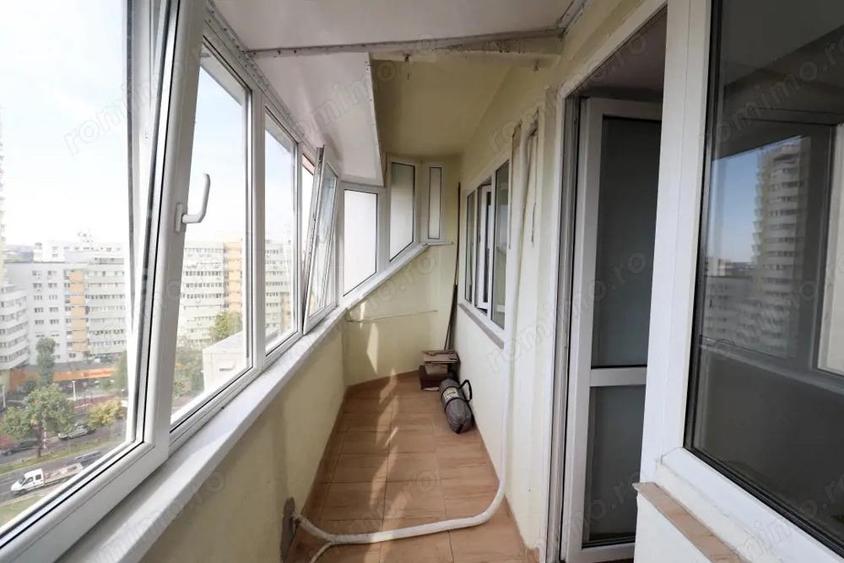 Bloc stradal - intersectie Chisinau cu Pantelimon - 1