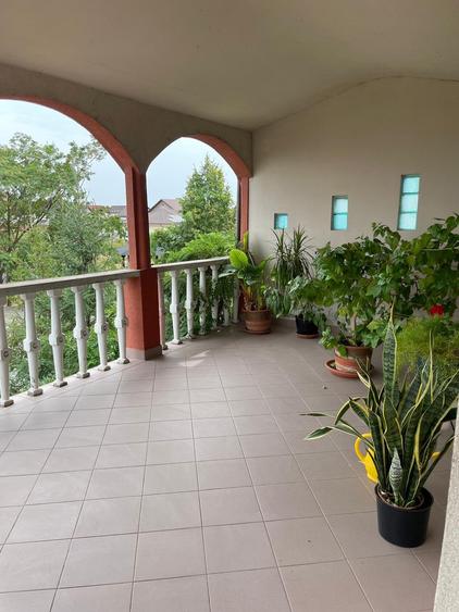 Casa deosebita P+E+M  Central-Biserica - 7