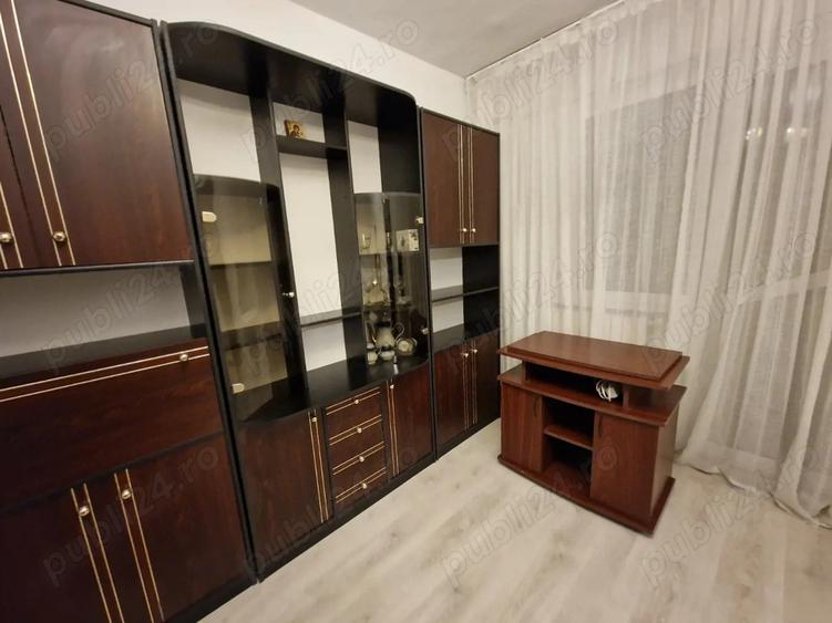 Inchiriez apartament 2 camere semidecomandat in Craiovi?a Noua - 1