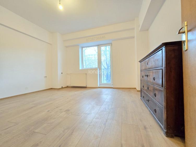 Unirii - Fantani, Casa Poporului, etaj 1, decomandat