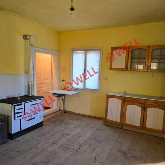 Casă familială de vânzare în Zagon! - 9