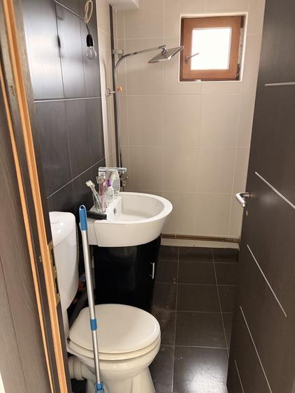 Inchiriez apartament 3 camere decomandat - 10
