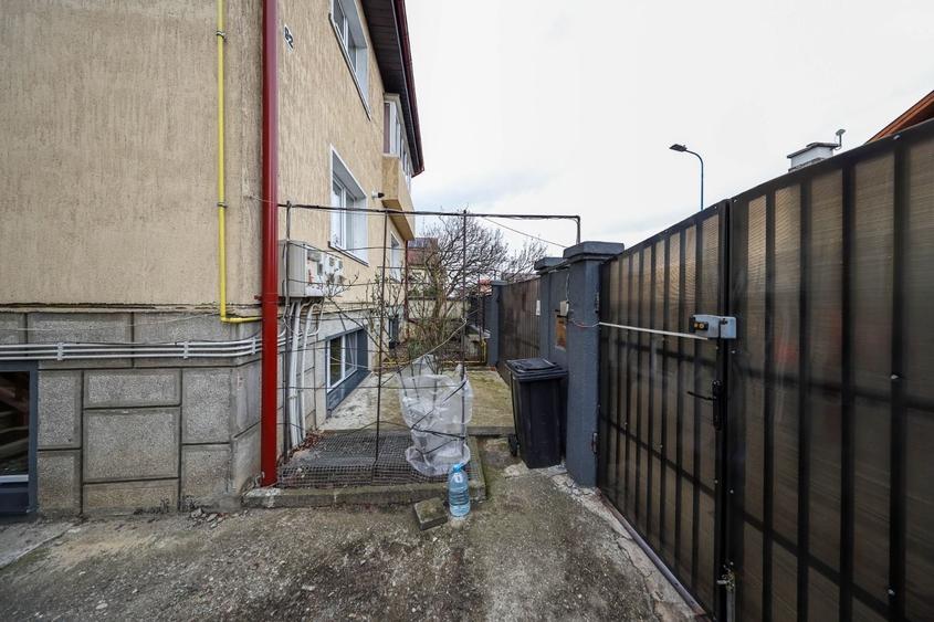 Apartament cu 3 camere la casa | Curte 130 mp | Zona Grivitei strada Vulcan - 25