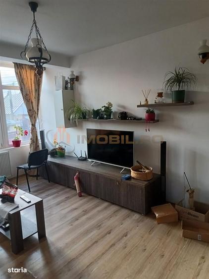 Apartament la casa + curte, 4 + camere - Valea LupuluiDeosebit (pret n - 11
