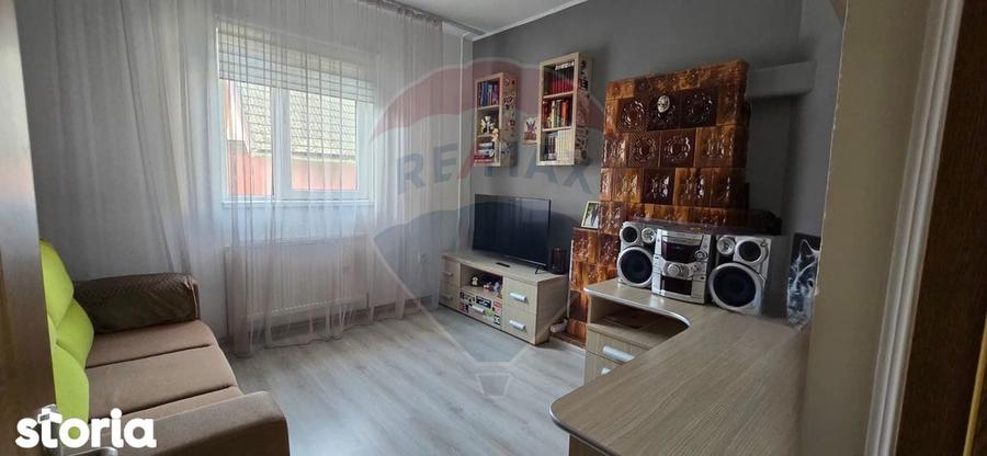 Casa de vanzare cu mansarda spa?ioasa in Chi?ineu-Cri? - 2