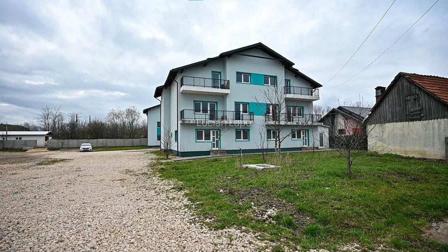 Complex rezidențial finalizat – 2 blocuri + teren cu potențial de dezvoltare –