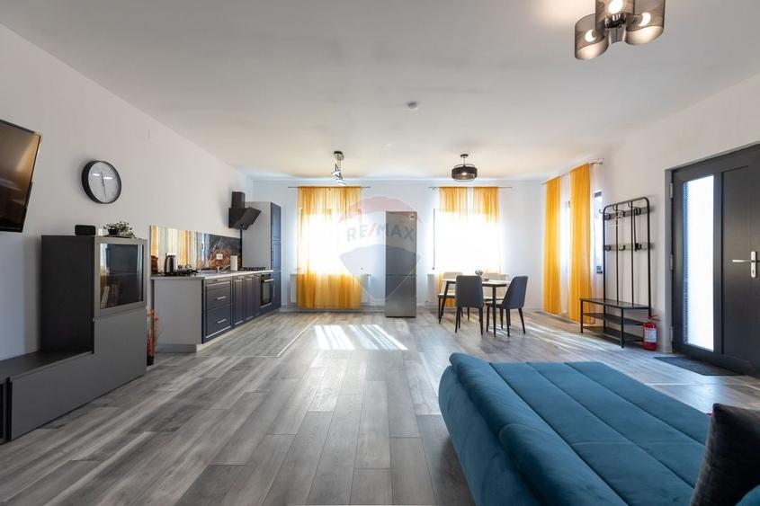 Casă / Vilă de vânzare în zona centrală TÂRGU OCNA - 9