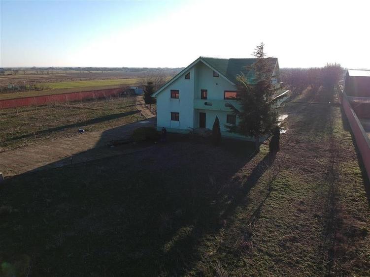 CASA DE VANZARE BOTARLAU ( com.Vulturu) - 3