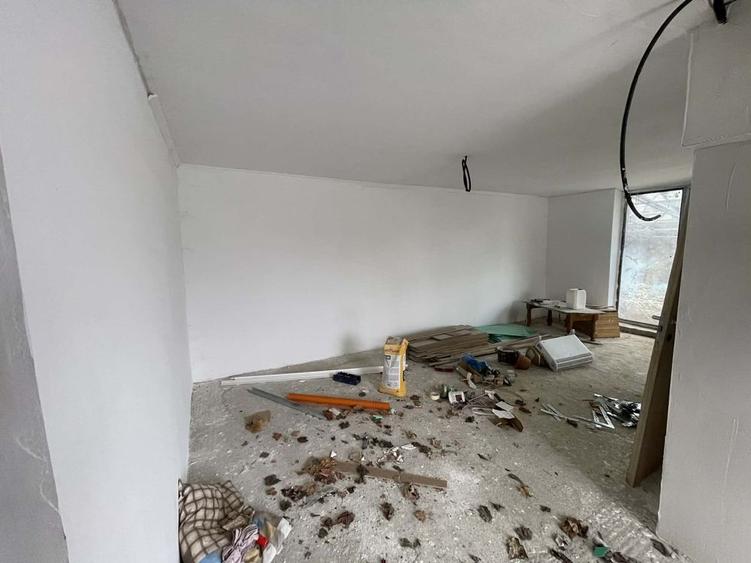 Casa de vanzare 250mp 12m deschidere - 5